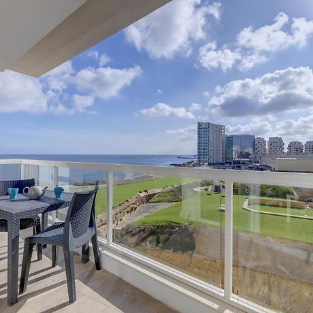 Apartment With Stunning Seaviews Слима Экстерьер фото